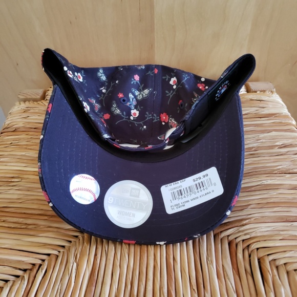 Atlanta Braves Floral Baseball Hat NEW! - Picture 8 of 15